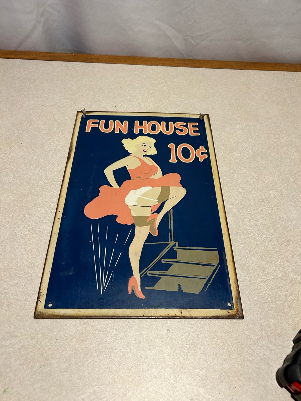 Vintage FUN HOUSE 10¢ Tin Sign Pin Up Girl Carnival Fair Decor 14" Metal Sign